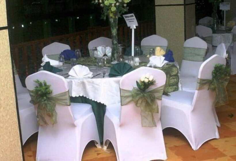 Fotos del hotel Paradise Suites:  14