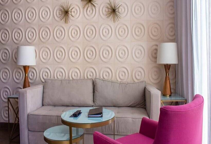 Fotos del hotel The Fives Downtown Hotel & Residences, Curio Collection by Hilton:  29