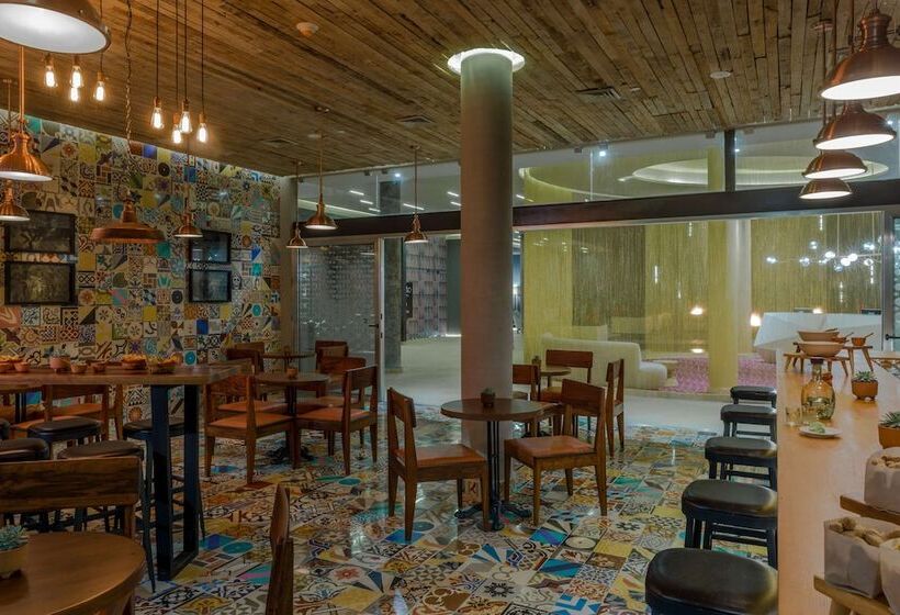 Fotos del hotel The Fives Downtown Hotel & Residences, Curio Collection by Hilton:  64