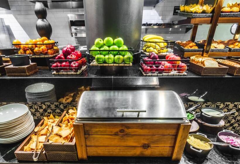 Fotos del hotel The Fives Downtown Hotel & Residences, Curio Collection by Hilton:  27