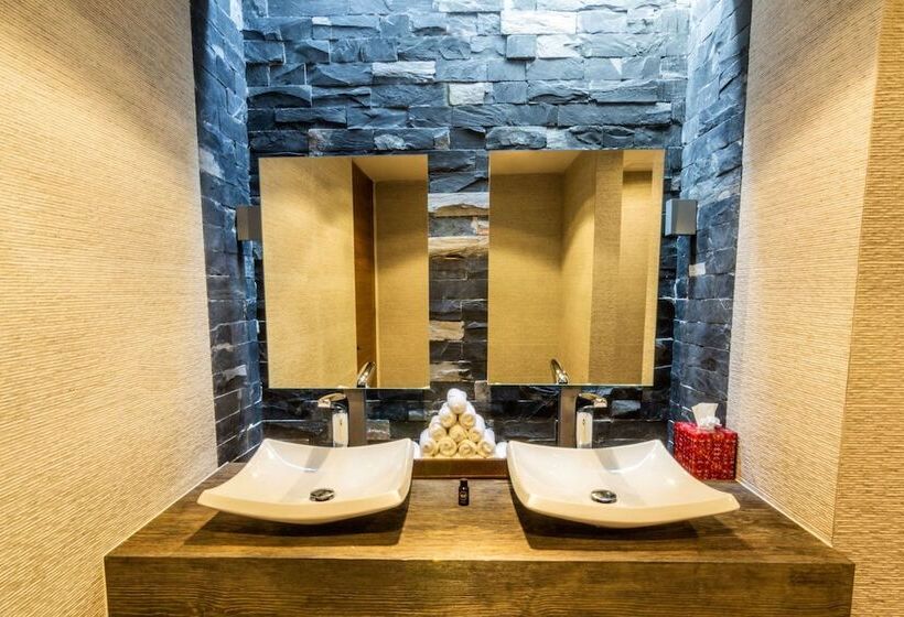 Fotos del hotel The Fives Downtown Hotel & Residences, Curio Collection by Hilton:  18