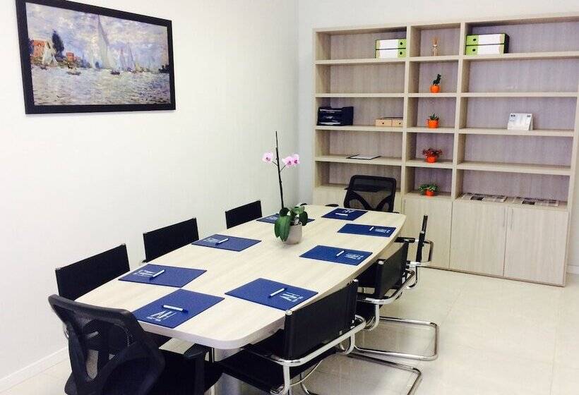 Fotos del hotel Academy:  7