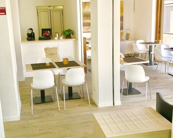 Fotos del hotel Academy:  8