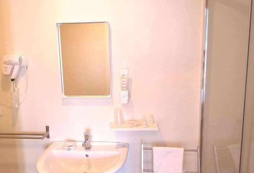 Fotos del hotel Academy:  18