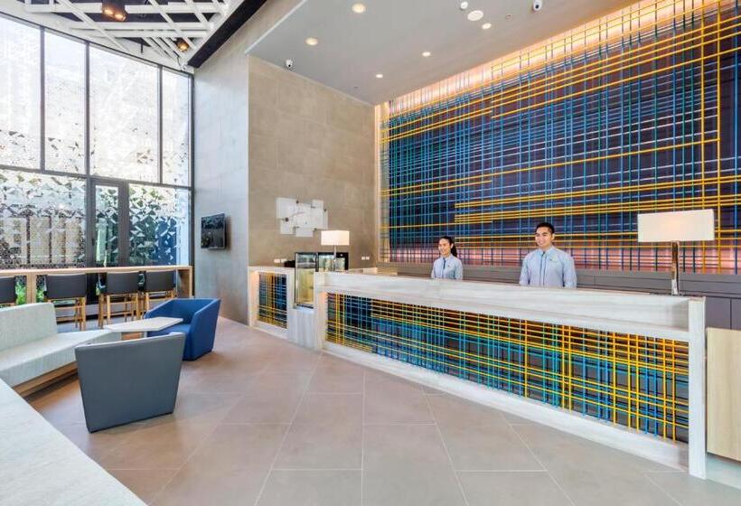 Fotos del hotel Holiday Inn Express Bangkok Soi Soonvijai, An Ihg:  6