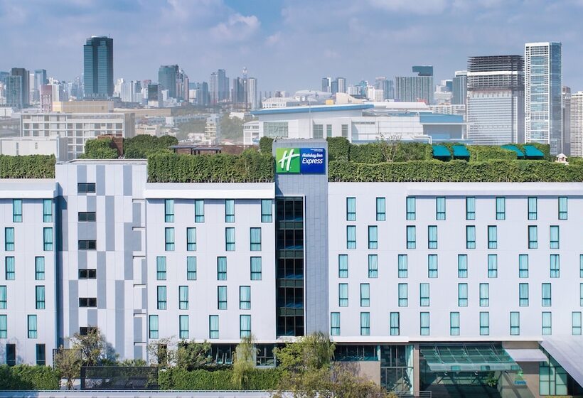 Fotos del hotel Holiday Inn Express Bangkok Soi Soonvijai, An Ihg:  23
