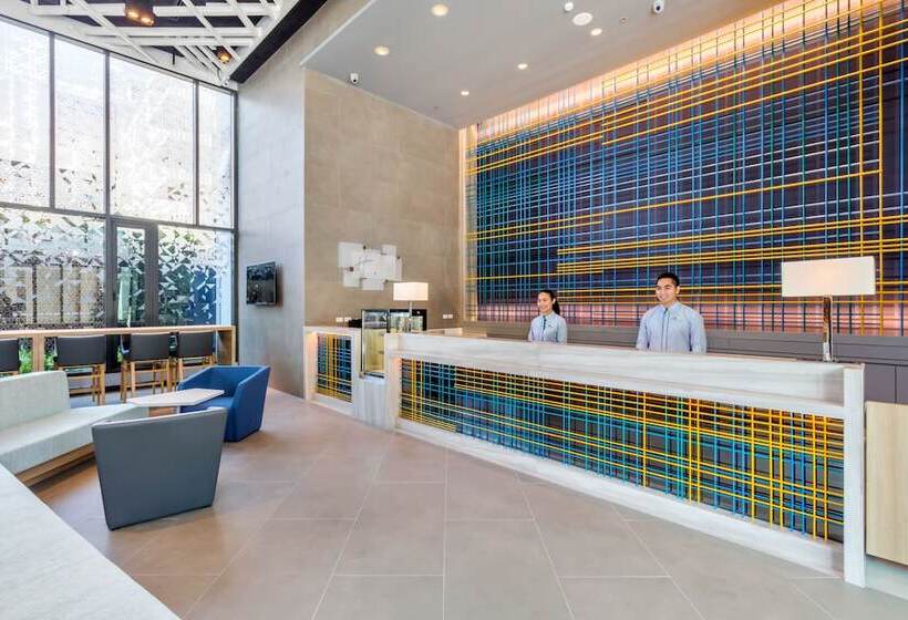 Fotos del hotel Holiday Inn Express Bangkok Soi Soonvijai, An Ihg:  13