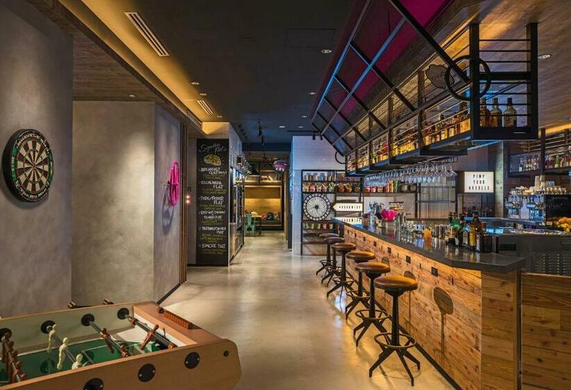 Fotos del hotel Moxy Osaka Honmachi By Marriott:  4