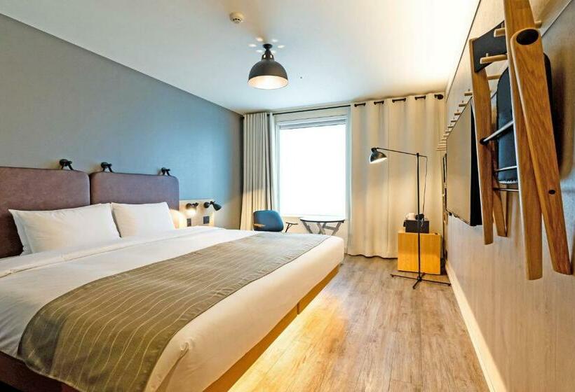 Fotos del hotel Moxy Osaka Honmachi By Marriott:  17