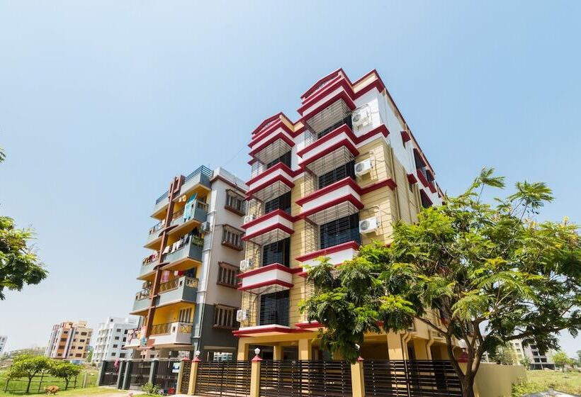 Oyo 8818 Coral Residency Newtown