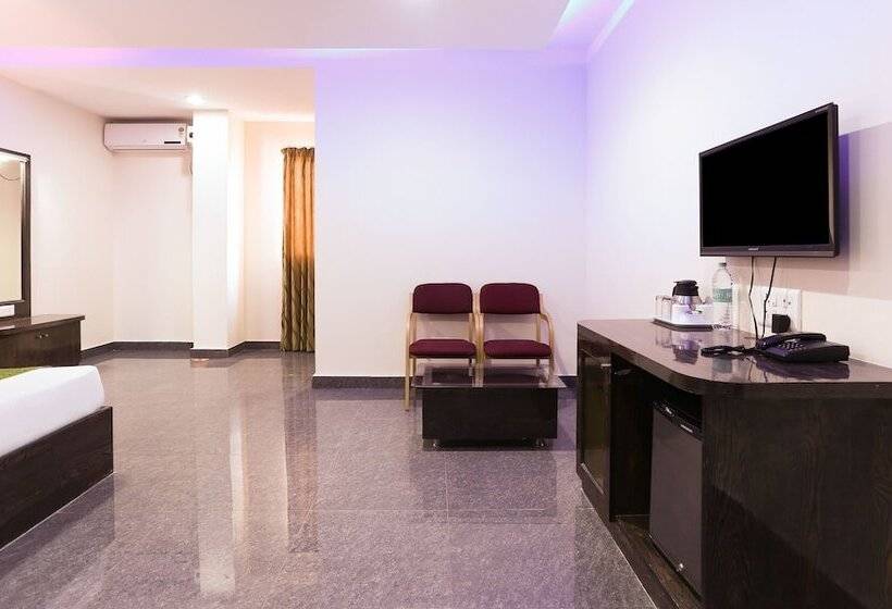 Fotos del hotel OYO Flagship 15444 Manasa Residency:  3