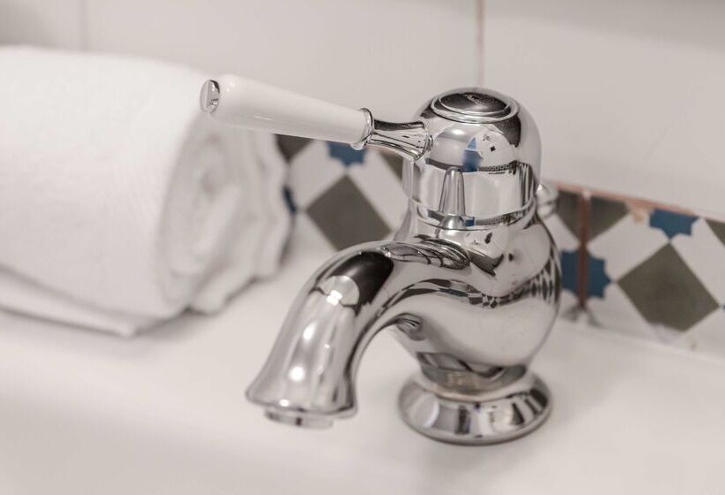 Fotos del hotel Best Western Hôtel Journel Antibes Juan-les-pins:  8