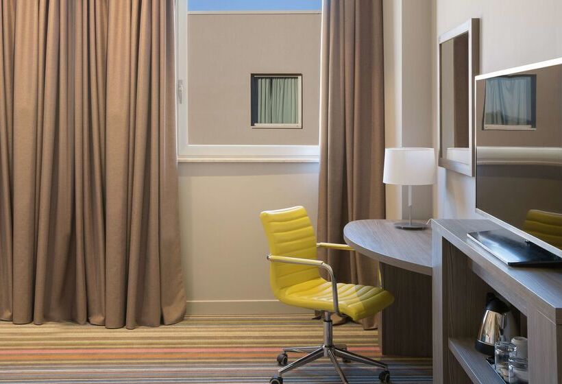 Fotos del hotel Hampton By Hilton Rome East:  25