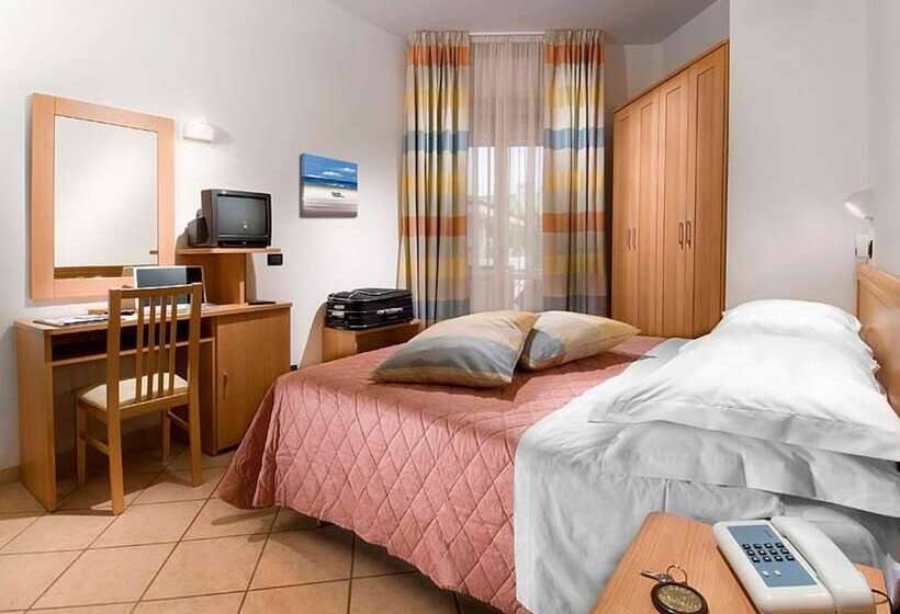 Fotos del hotel Savoia:  2