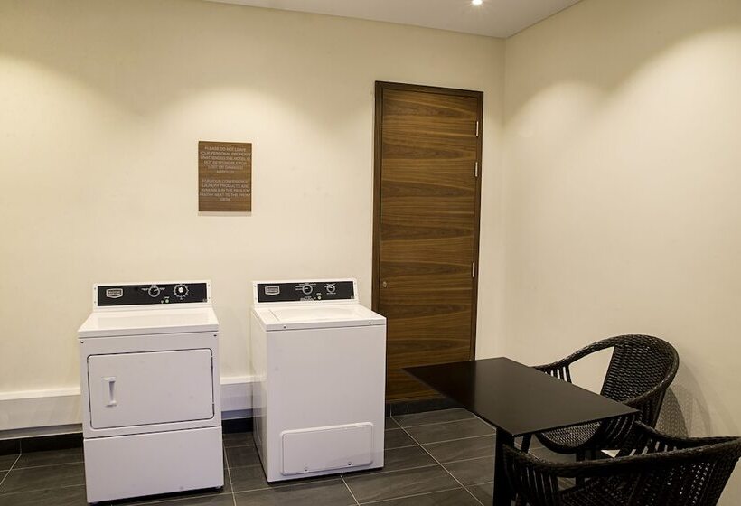 Fotos del hotel Hilton Garden Inn Nairobi Airport:  3