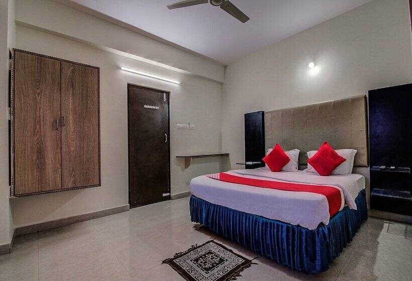 Fotos del hotel Oyo 10743 Silver Villa Guest House:  13