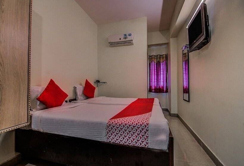 Fotos del hotel Oyo 10743 Silver Villa Guest House:  21