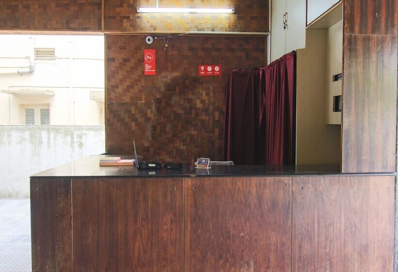 Fotos del hotel Oyo 10743 Silver Villa Guest House:  5