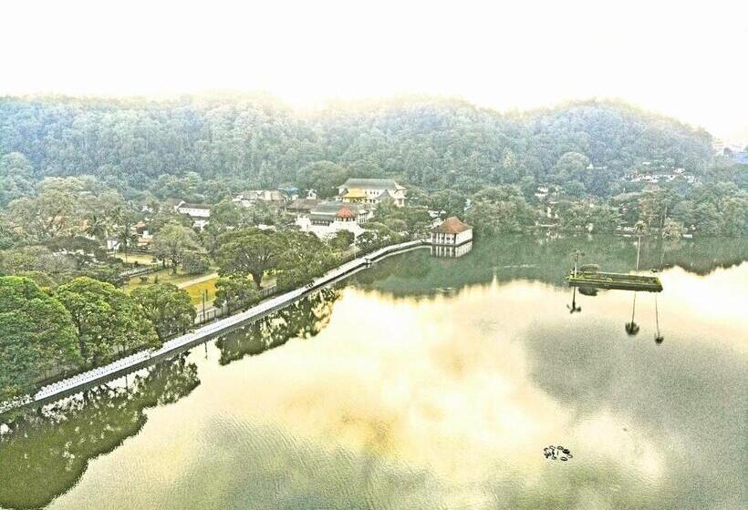 Fotos del hotel Lakewood Residence:  19