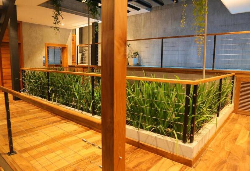 Fotos del hotel Lakewood Residence:  4