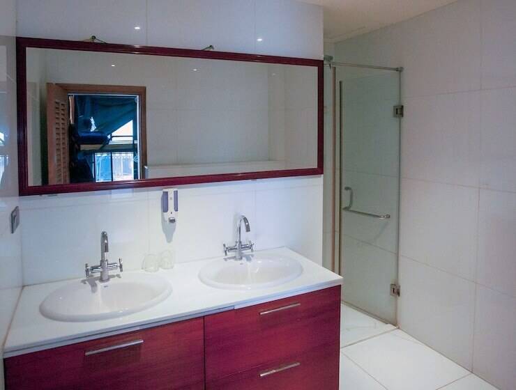 Fotos del hotel Reddoorz Hostel @ Signature Inn:  7