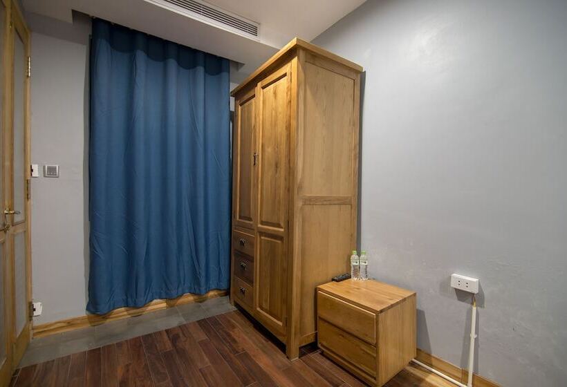 Fotos del hotel Reddoorz Hostel @ Signature Inn:  12