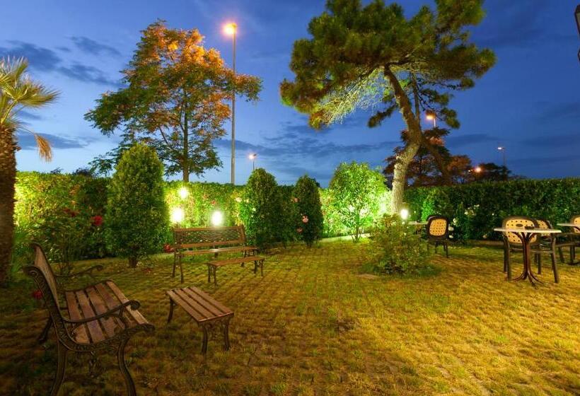 Fotos del hotel Family  Globus:  16