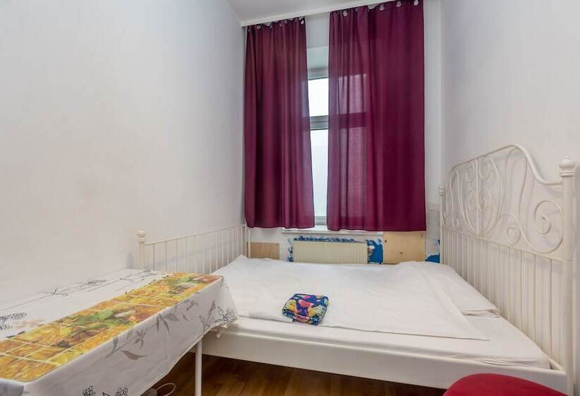 Fotos del hotel Pension Vienna Happymit:  16