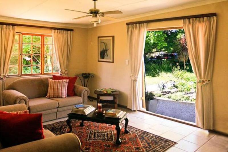 The Colonial On Arundel