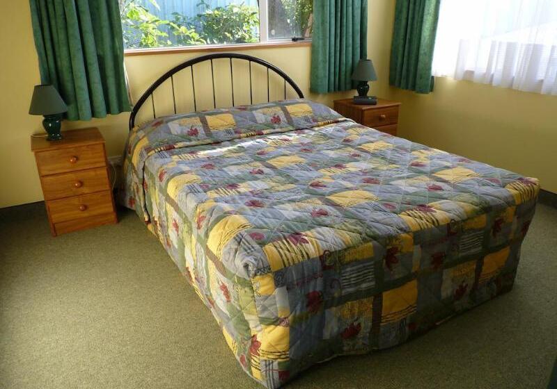 Fotos del hotel Nugget View & Kaka Point Motels:  9