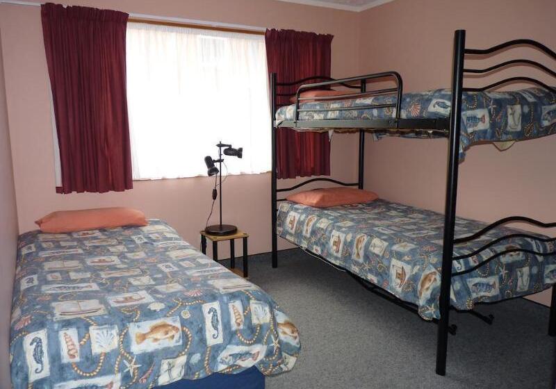 Fotos del hotel Nugget View & Kaka Point Motels:  15