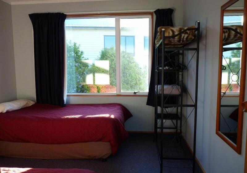 Fotos del hotel Nugget View & Kaka Point Motels:  7