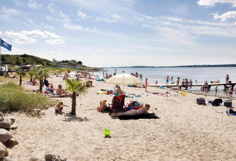 Fotos del hotel Hvalpsund Færgekro:  19