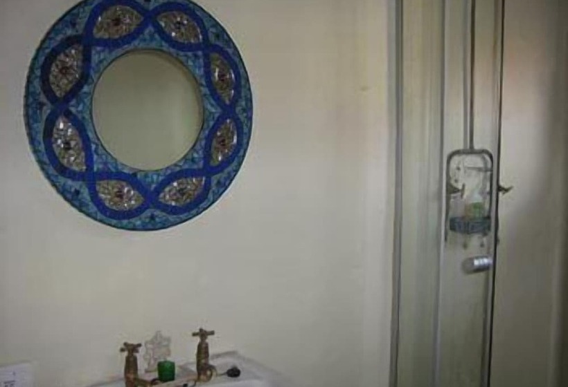 Fotos del hotel Samhitakasha Cob House Organic B&b:  2