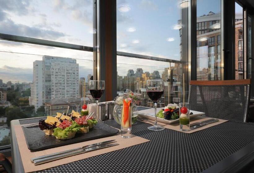 Fotos del hotel Raziotel Kyiv Yamska:  6