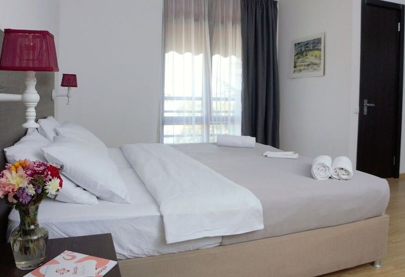 Fotos del hotel Chardonnay Boutique:  9