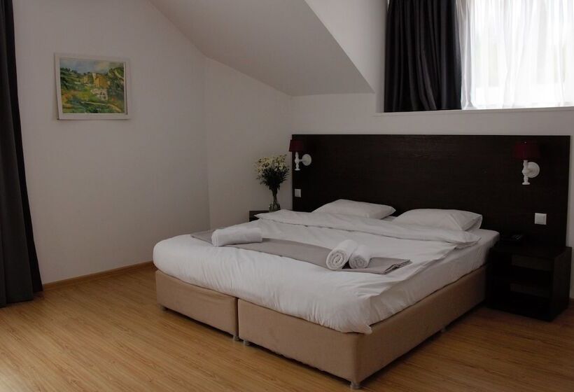 Fotos del hotel Chardonnay Boutique:  11