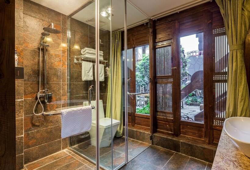 Fotos del hotel Blooming Island Baisui Yuan:  4