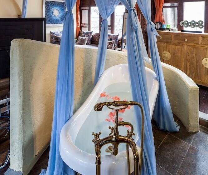 Fotos del hotel Blooming Island Baisui Yuan:  2