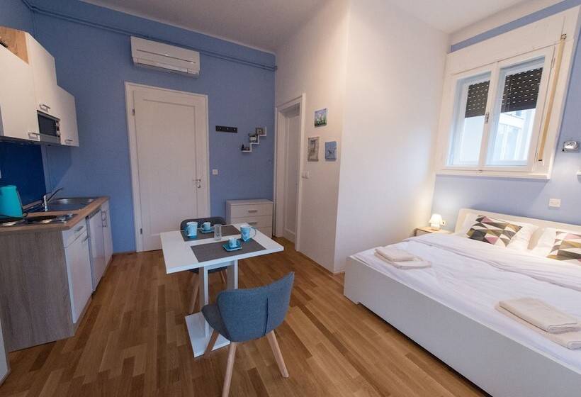 Fotos del hotel Vila Teslova:  4