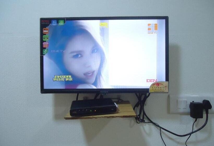 Fotos del hotel A V Residency:  6