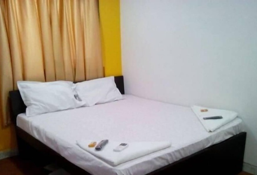 Fotos del hotel Bkc Residency:  13