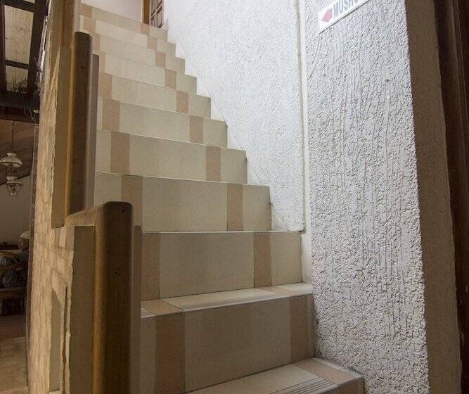 Fotos del hotel Saptagria:  9