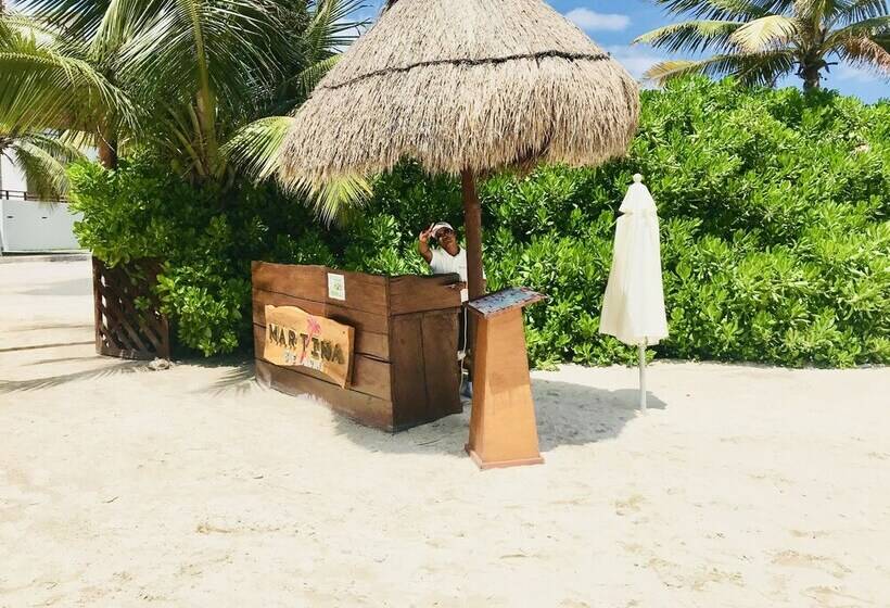 Fotos del hotel Aquamarina Suites:  4