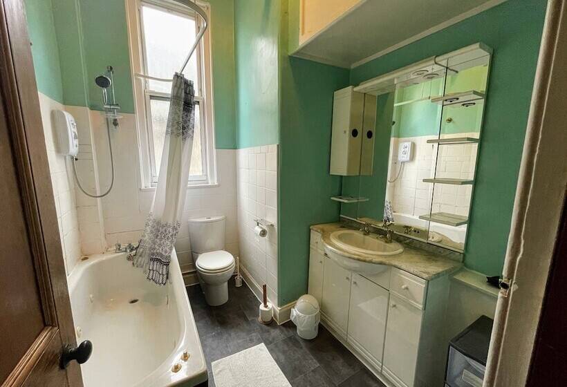 Fotos del hotel Airdenair Guest House:  14