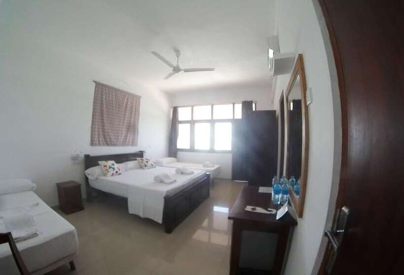 Fotos del hotel Coral Seas Beach Hikkaduwa:  14