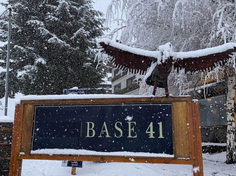 Fotos del hotel Complejo Base 41:  3