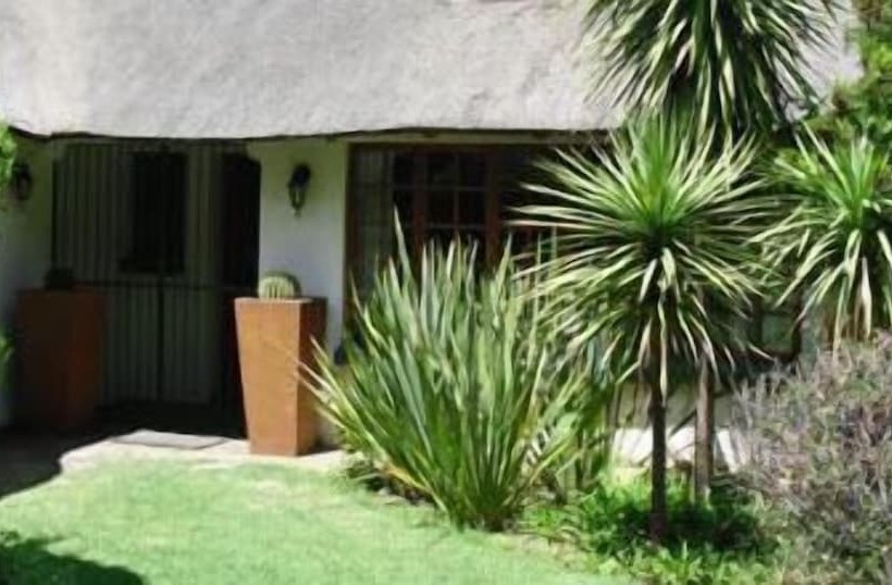 Fotos del hotel Emtonjeni Country Lodge:  13