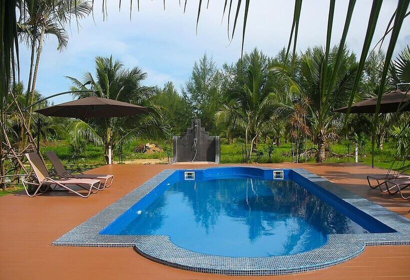 Hongte Khaolak Resort