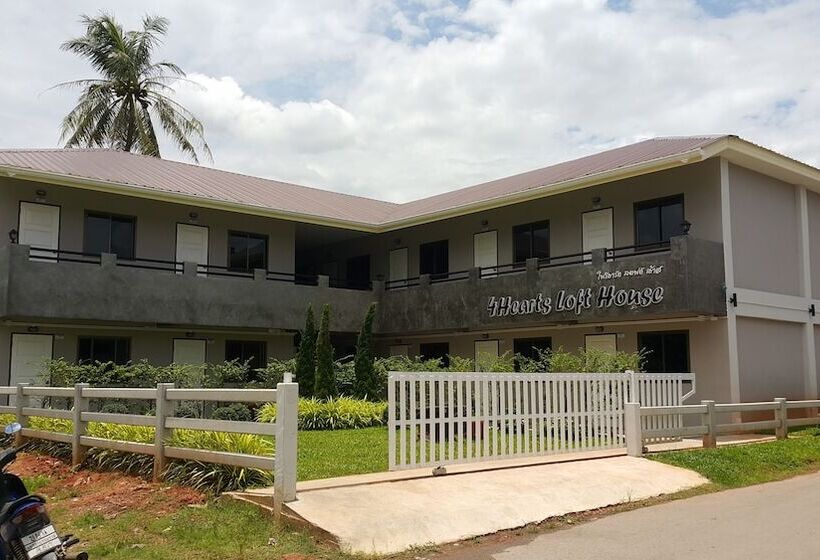 Fotos del hotel 4hearts Loft House:  15